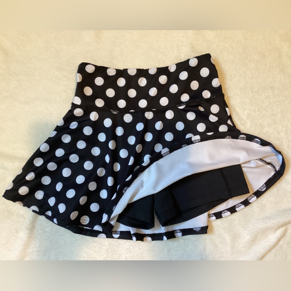 Constantly Varied Gear CVG Polka Dot Skirt/Skort Size Small